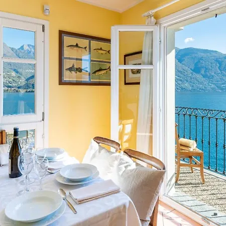 Vila Rivetta 6&2, Emma