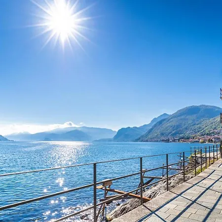 Villa Rivetta 6&2, Emma