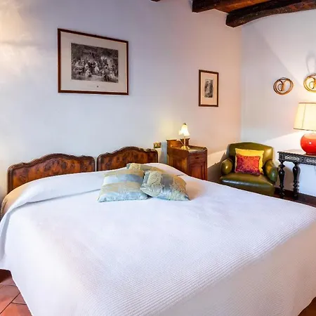 Villa Rivetta 6&2, Emma