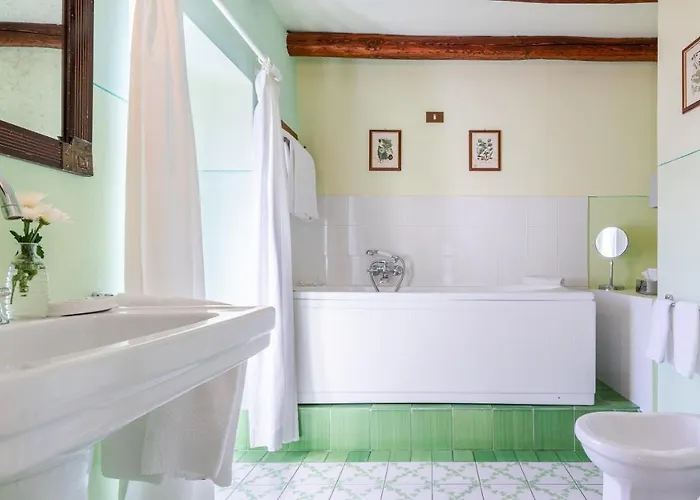 Rivetta 6&2, Emma Villa *